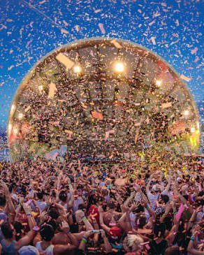 PAPAYA CLUB